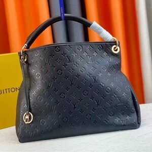 🥃🥃Louis Vuitton Empreinte Artsy MM Shoulder Bag